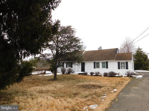 747 Churchville Rd, SOUTHAMPTON, PA, 18966-4715 | Card Image