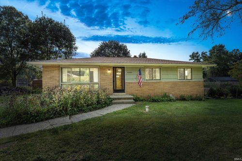 52083 Kenilworth Road, South Bend, IN, 46637 | Card Image