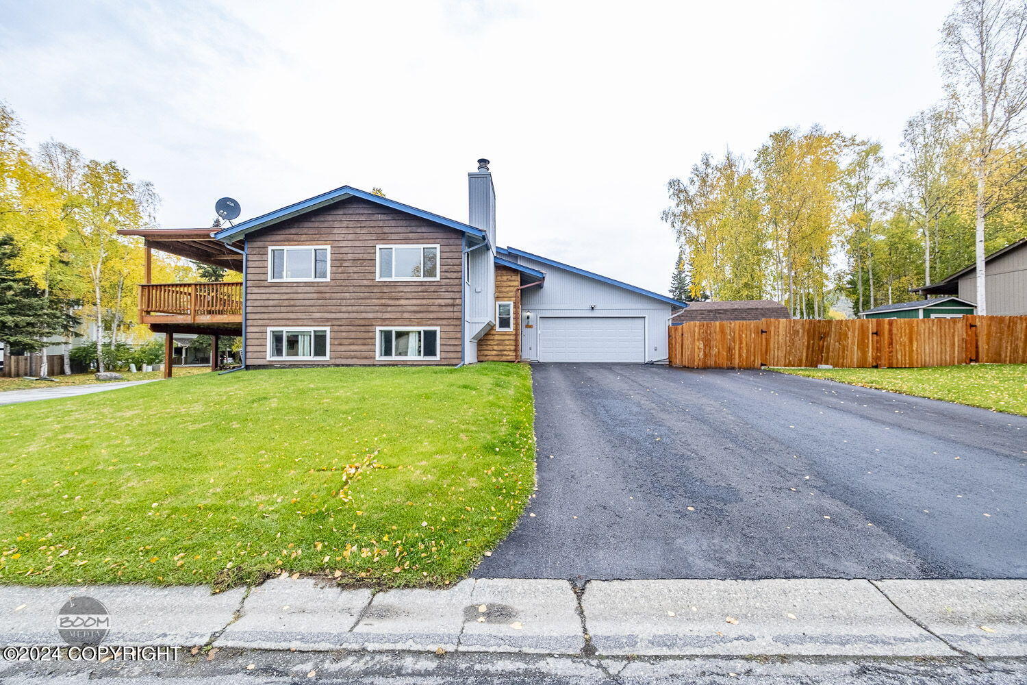Kiloana Cir, Eagle River, AK 99577