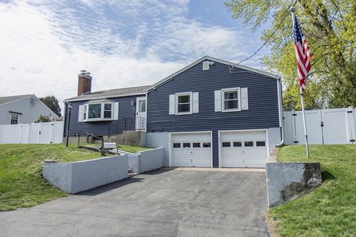 97 Pondview Dr, Chicopee, MA, 01020-2140 | Card Image
