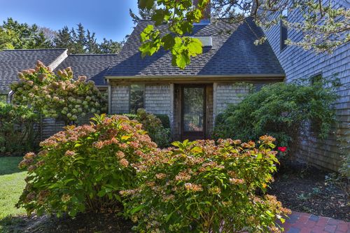 25 Twin Rocks Dr, Eastham, MA, 02642-2525 | Card Image