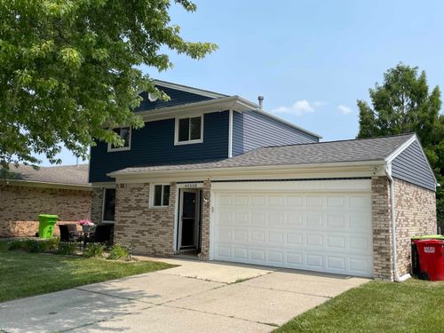45558 Heatherwoode Ln, Macomb, MI, 48044-4161 | Card Image