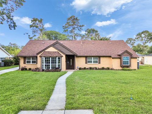 3017 Inwood Dr, Dickinson, TX, 77539-4222 | Card Image
