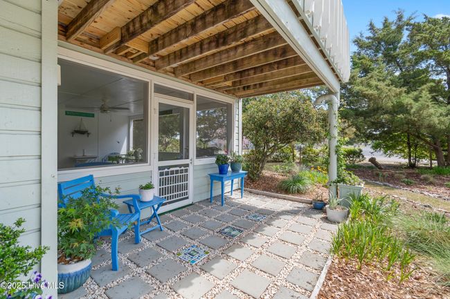 301 22 Nd Pl E, House other with 3 bedrooms, 3 bathrooms and 1 parking in Oak Island NC | Image 8