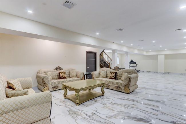 27 Ormond St, House other with 7 bedrooms, 8 bathrooms and null parking in Dix Hills NY | Image 27