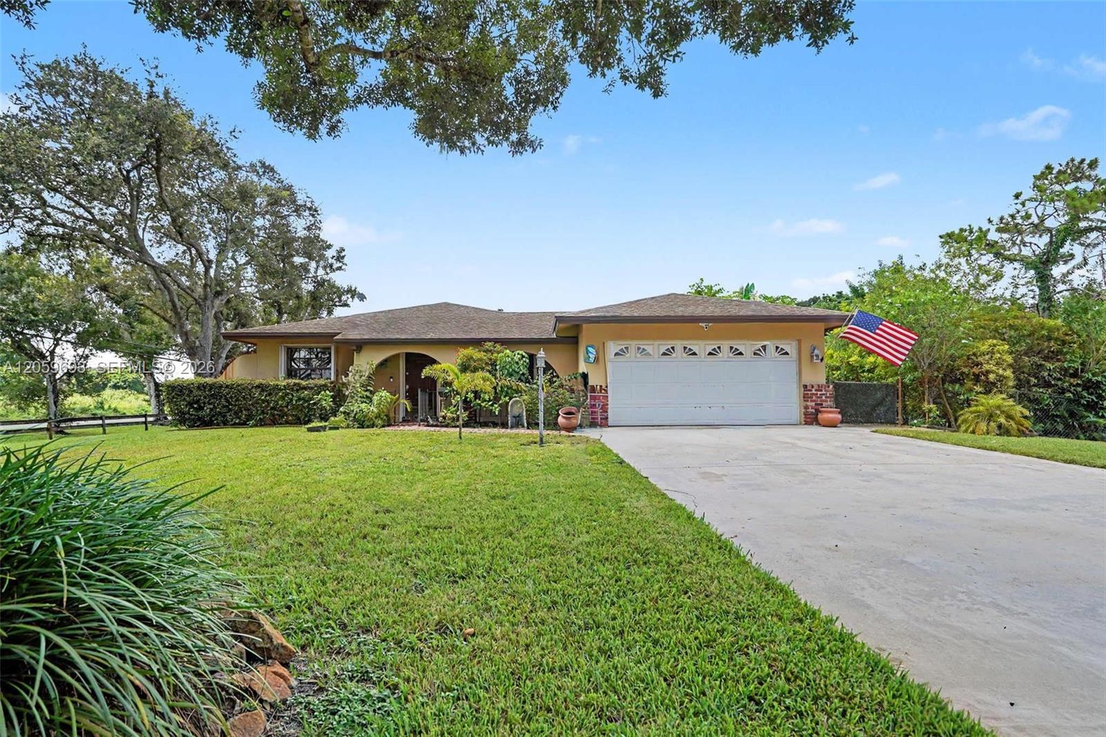 Residential in Davie