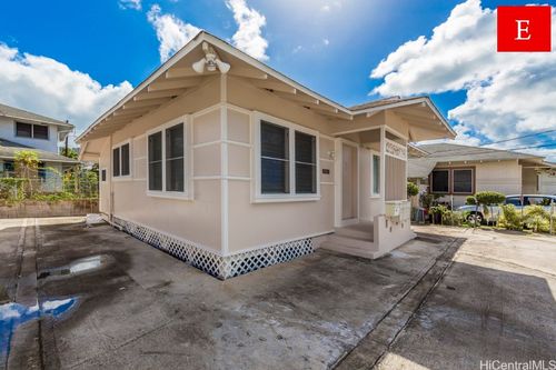 e-1738 Citron St, Honolulu, HI, 96826-2573 | Card Image