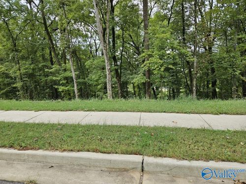 4108 Devon St Se, Huntsville, AL, 35802-1052 | Card Image