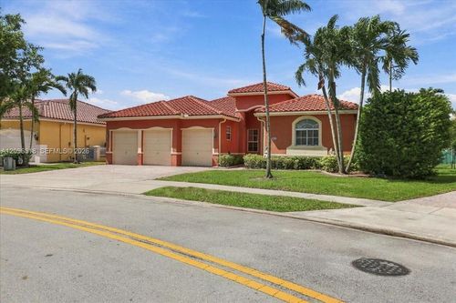 2032 Sw 118th Ave, Miramar, FL, 33025-5652 | Card Image