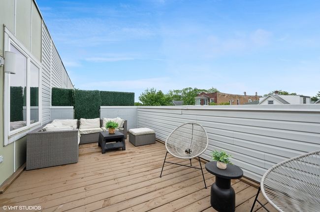 Private balcony off the primary bedroom | Image 16