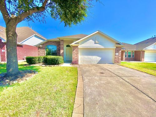 10410 Chamomile Green Ct, Houston, TX, 77070-5584 | Card Image