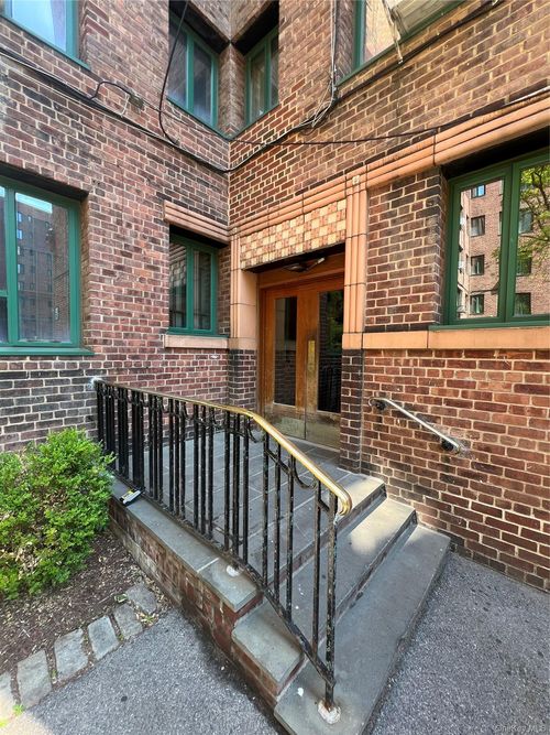4f-1503 Metropolitan Ave, Bronx, NY, 10462-6153 | Card Image