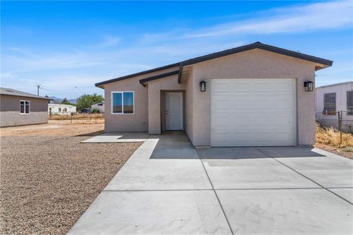 3734 E Thompson Ave, Kingman, AZ, 86409-2273 | Card Image