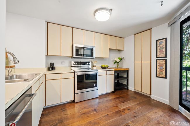 APT-35 - 601 Van Ness Ave, Condo with 2 bedrooms, 2 bathrooms and 1 parking in San Francisco CA | Image 9
