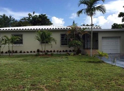 730 Ne 139th St, North Miami, FL, 33161-3232 | Card Image