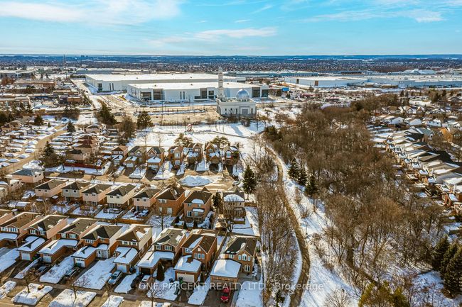 15 Sunshade Pl, House other with 3 bedrooms, 2 bathrooms and 4 parking in Brampton ON | Image 41