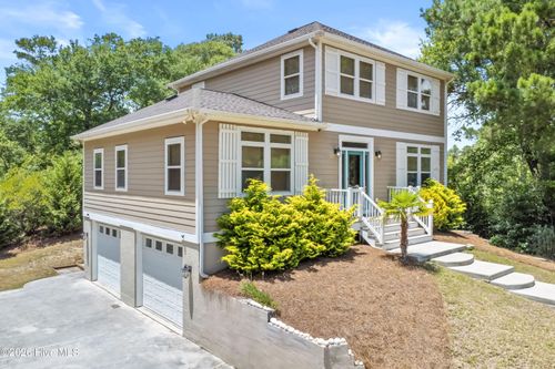 9804 Heath Pl, Emerald Isle, NC, 28594-1834 | Card Image