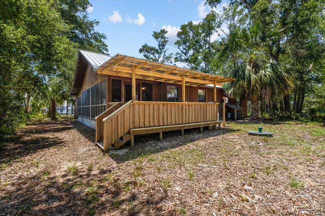 1815 Mables Ave Ne, House other with 2 bedrooms, 1 bathrooms and null parking in Steinhatchee FL | Image 33