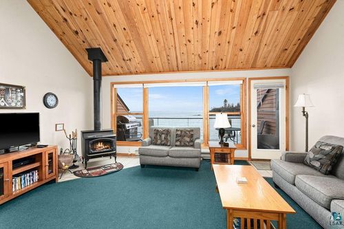99-1614 Superior Shores Dr, Two Harbors, MN, 55616-2009 | Card Image