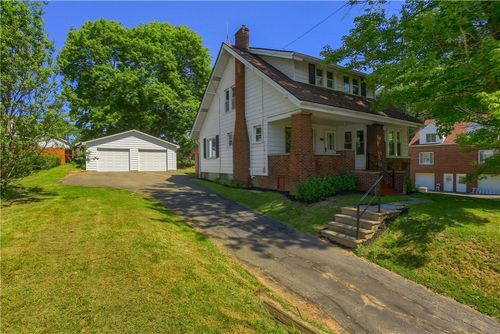 1919 Mercer Rd, Ellwood City, PA, 16117-3049 | Card Image
