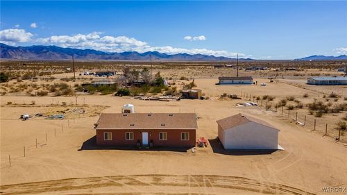 8980 W Mission Ln, Dolan Springs, AZ, 86441 | Card Image