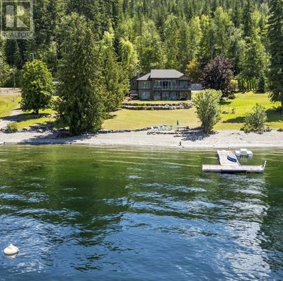 8 - 5581 Eagle Bay Rd, House other with 3 bedrooms, 3 bathrooms and 6 parking in Eagle Bay BC | Image 2