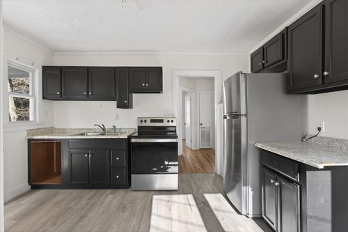 2813 Faircourt St, Hopkinsville, KY, 42240-4715 | Card Image