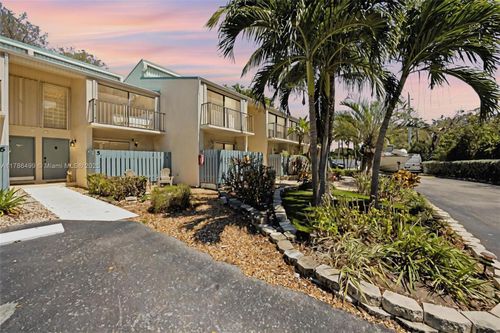 apt-p5-87200 Overseas Hwy, Islamorada, FL, 33036-3105 | Card Image