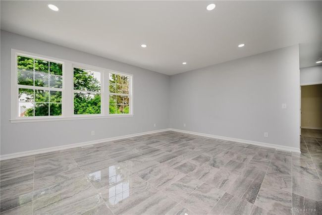 8613 Byers Rd, House other with 5 bedrooms, 3 bathrooms and null parking in Miamisburg OH | Image 22