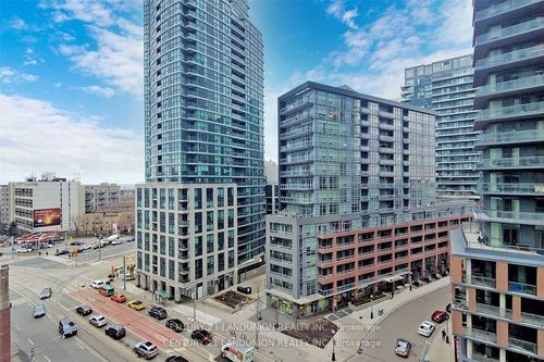 902-19 Bathurst St, Toronto, ON, M5V0N2 | Card Image