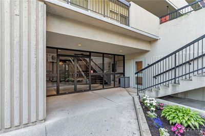 207 - 158 C Mcarthur Ave, Condo with 3 bedrooms, 1 bathrooms and 1 parking in Vanier ON | Image 2