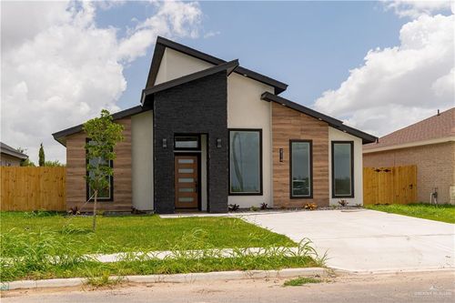 2114 Trinity St, Donna, TX, 78537-2450 | Card Image
