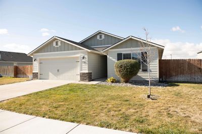 1755 Sw Levant, House other with 4 bedrooms, 2 bathrooms and 2 parking in Mountain Home ID | Image 2