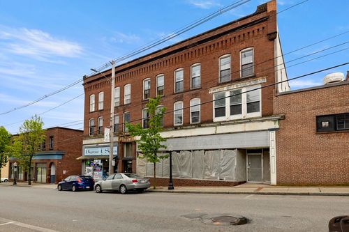 14-12 E Main St, Orange, MA, 01364-1215 | Card Image