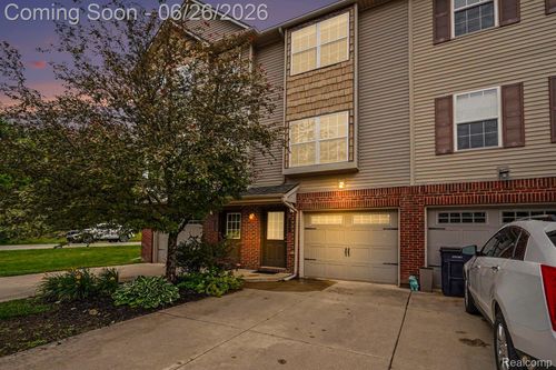 2234 Knotty Pine Trl, Howell, MI, 48855-7801 | Card Image