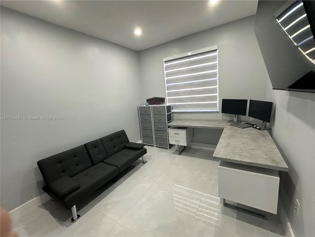 APT-1601 - 8520 Nw 139 Th Ter, Townhouse with 3 bedrooms, 3 bathrooms and null parking in MIAMI LAKES FL | Image 31