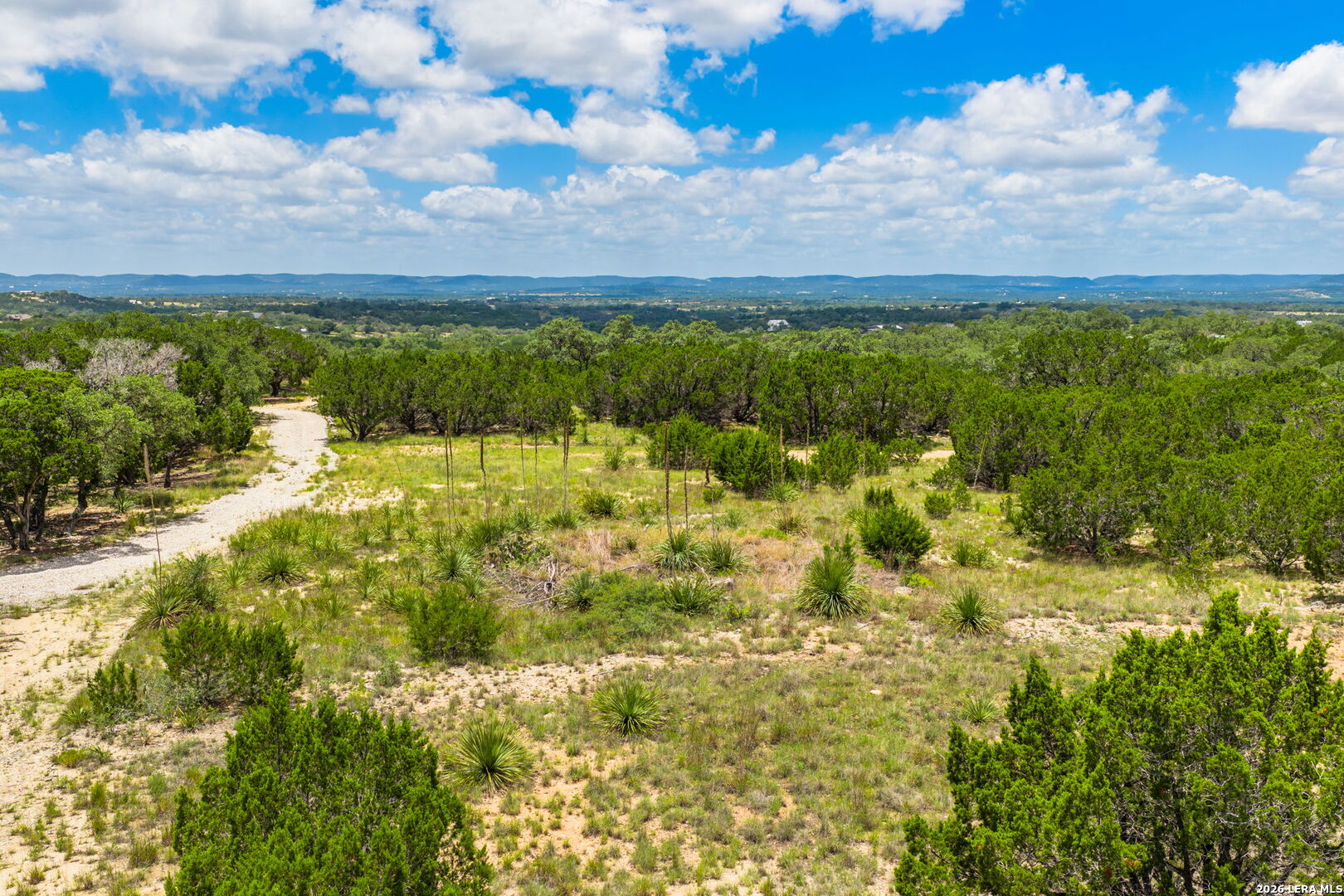 Land in Bandera 2