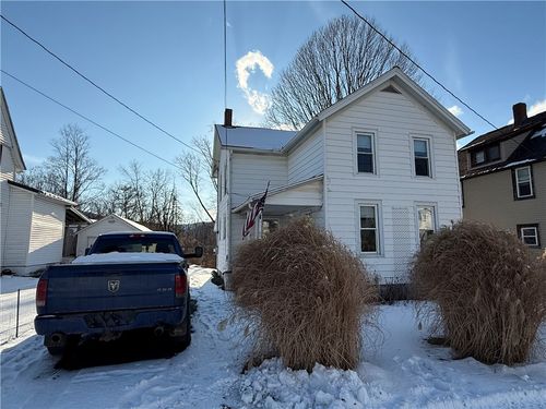 23 Burton St, Walton, NY, 13856-1040 | Card Image