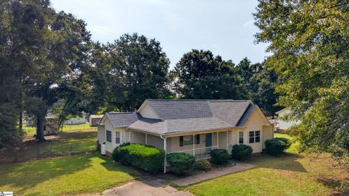 3980 Parris Bridge Road, Boiling Springs, SC, 29316 | Card Image
