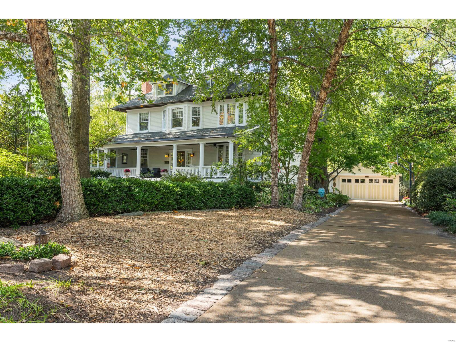 Bompart Ave, Saint Louis, MO 63119