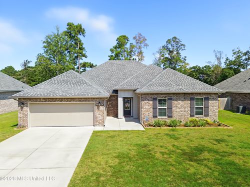 6814 Rolling Green Dr, Pass Christian, MS, 39571-5607 | Card Image