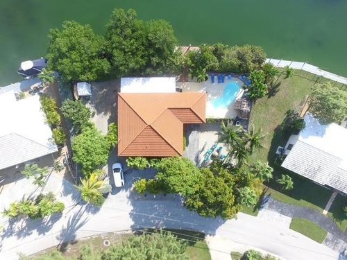309 Calzada De Bougainville, Marathon, FL, 33050-2513 | Card Image