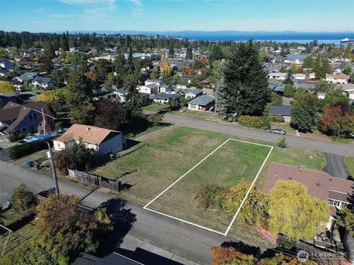220 Lopez Ave, Port Angeles, WA, 98362-6528 | Card Image