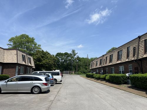 apt-d20-441 Harding Pl, Nashville, TN, 37211-4576 | Card Image