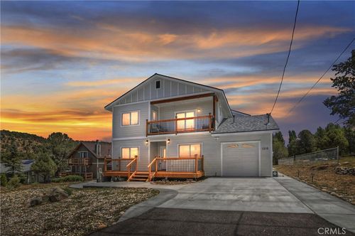1215 Valley View Dr, Big Bear City, CA, 92314-9064 | Card Image