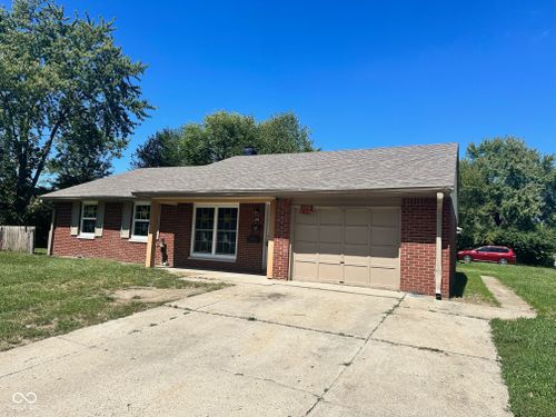 8704 Montery Road, Indianapolis, IN, 46226 | Card Image