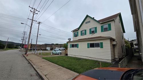 2038 Constitution Blvd, Arnold, PA, 15068-4330 | Card Image