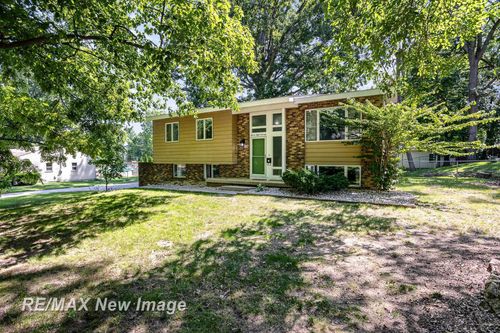 11870 Parklane St, Mount Morris, MI, 48458-1430 | Card Image