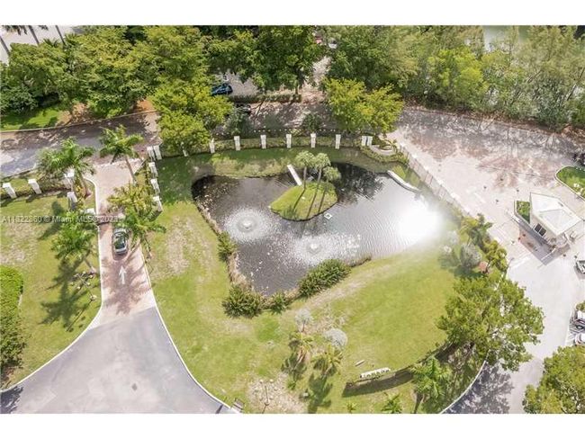 APT-2306 - 18181 Ne 31 St Ct, Condo with 2 bedrooms, 2 bathrooms and null parking in Aventura FL | Image 18