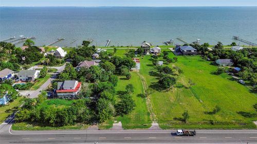 2480 E East Bayshore Drive, San Leon, TX, 77539 | Card Image